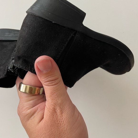 Old Navy Kids Black Suede Boots - Picture 3 of 3